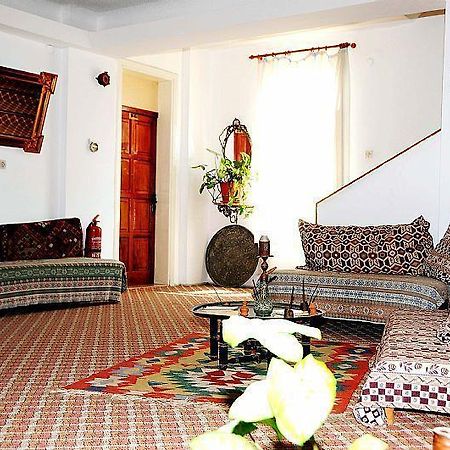 Ikont Hotell Gulluk Exteriör bild